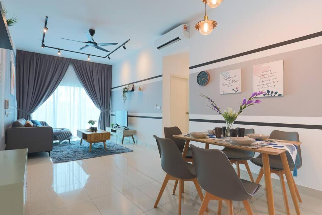 Elegant Homes 9Pax 5Bed Sunway Pyramid-Lagoon 2 Car Park 八打灵再也 外观 照片